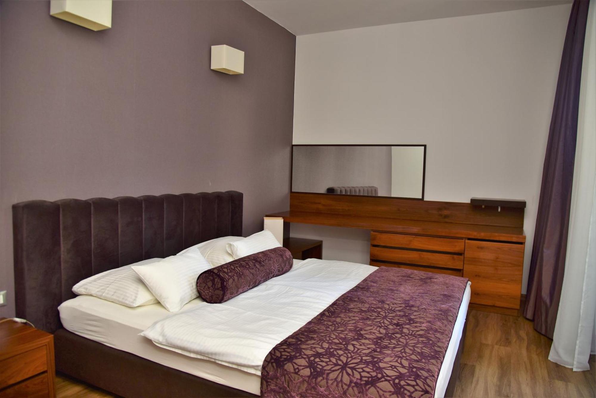 Hotel Lipa Postira Bagian luar foto