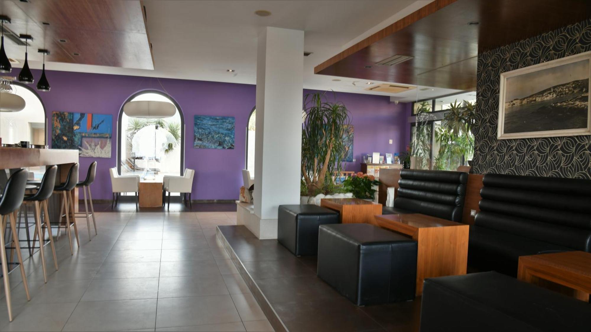 Hotel Lipa Postira Bagian luar foto
